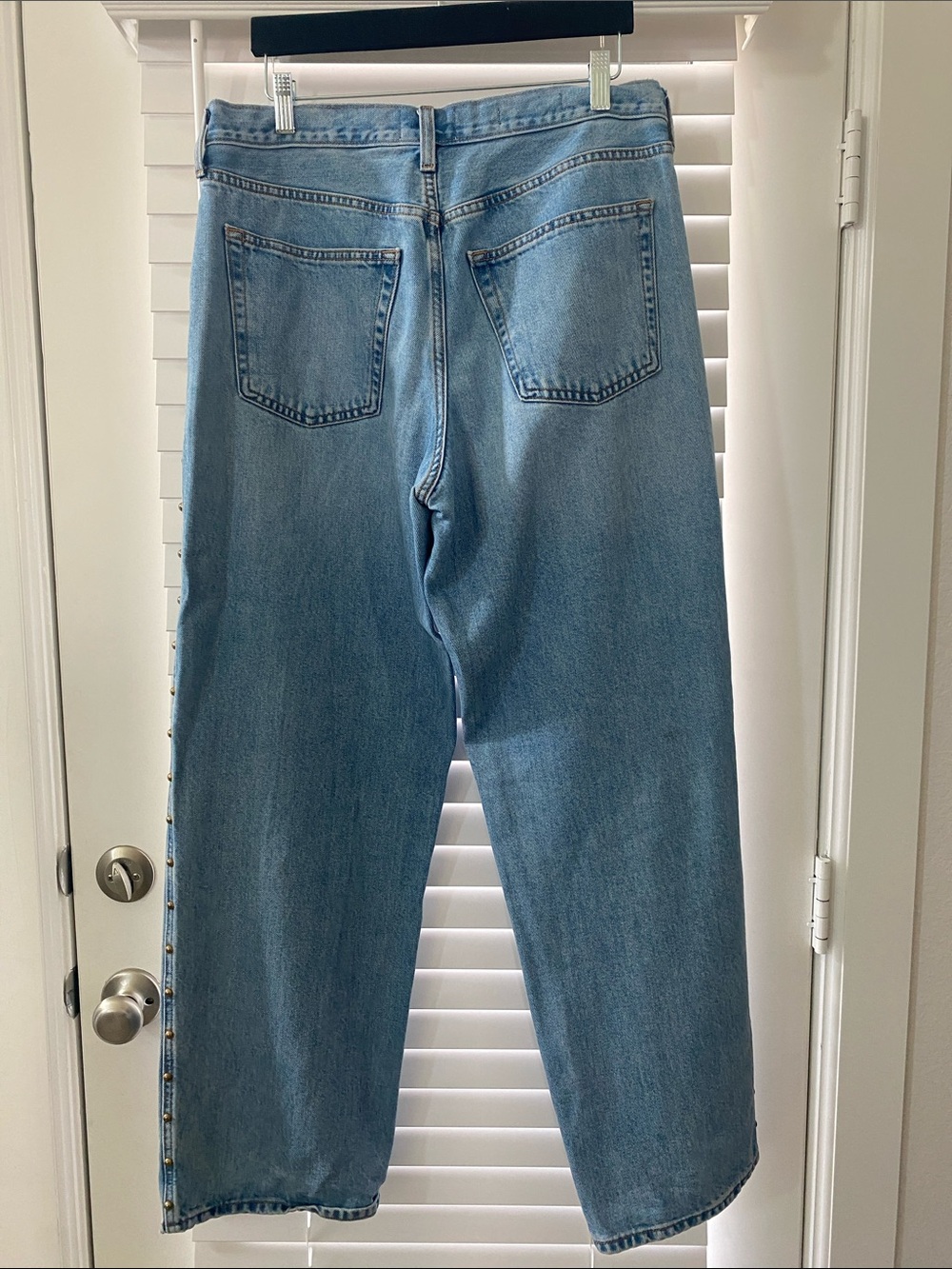 Universal Thread Light Blue Wide-Leg Jeans with Side Stud Trim - Picture 2 of 7